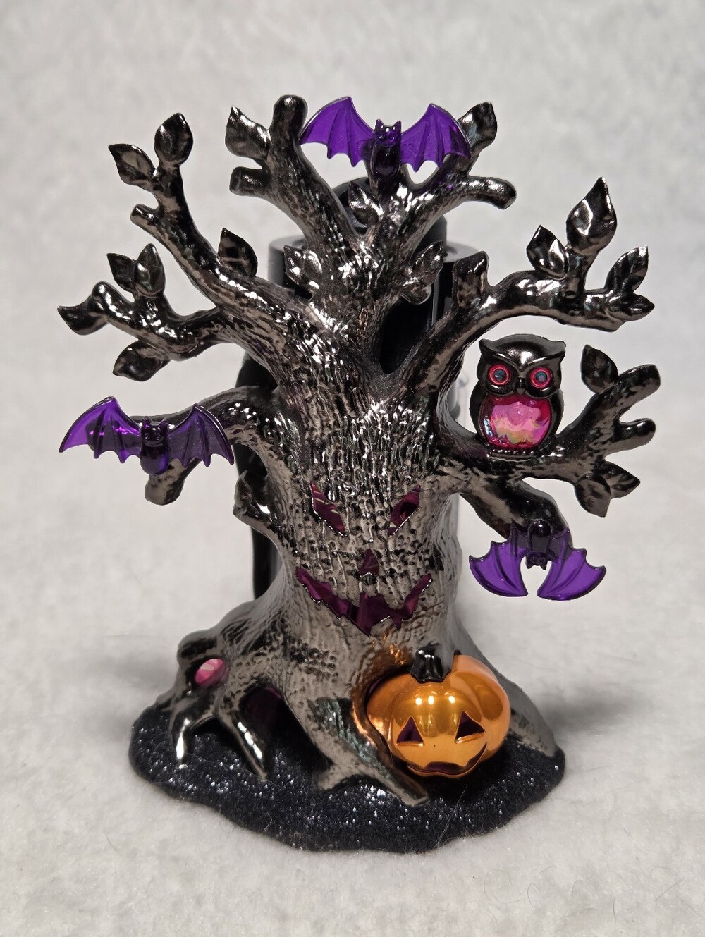 Bath & Body Works Halloween Tree with Purple Accents Wallflower Plug